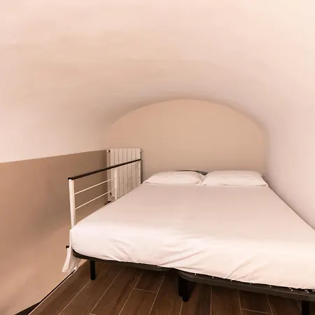 Maison Jolie アパート *